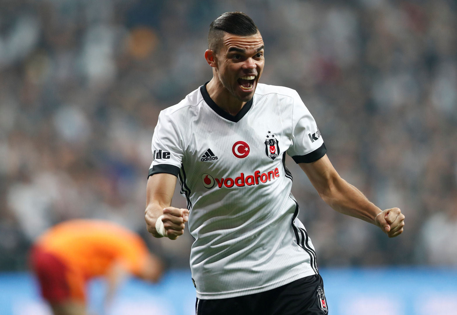 Pepe Beşiktaş taraftarına müjdeyi verdi!