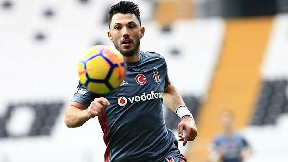 Tolgay Arslan Beşiktaş'tan ayrılmak üzere!
