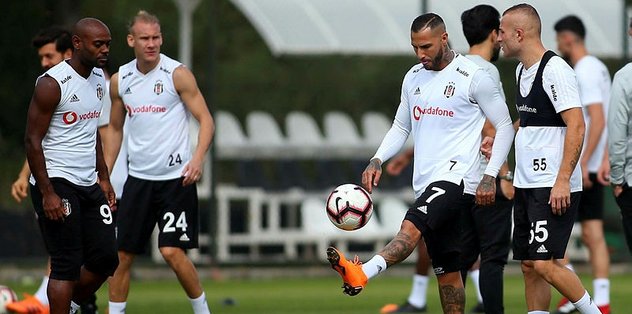 Beşiktaş Fenerbahçe hazırlıklarına başladı