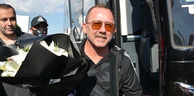 Beşiktaş'a Kayseri'de çiçekli karşılama