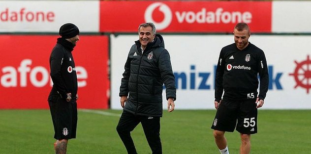 Beşiktaş'ın kamp kadrosu belli oldu!