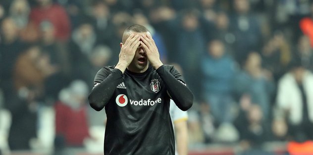 Burak Yılmaz'ı şoke eden çek krizi! Beşiktaş ve Trabzonspor...