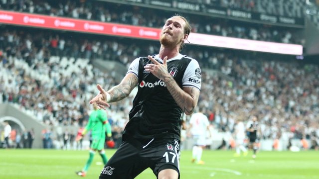 Kayserispor teknik direktörü Sergen Yalçın, Beşiktaş'ın yıldızlarını istiyor