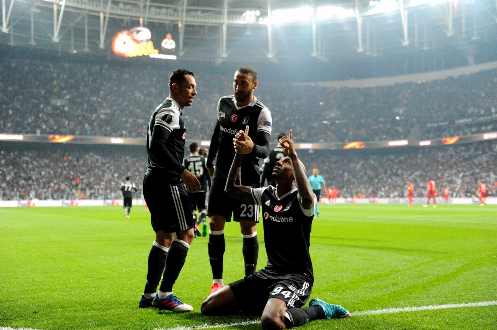 Beşiktaş'a Talisca'dan süper haber!