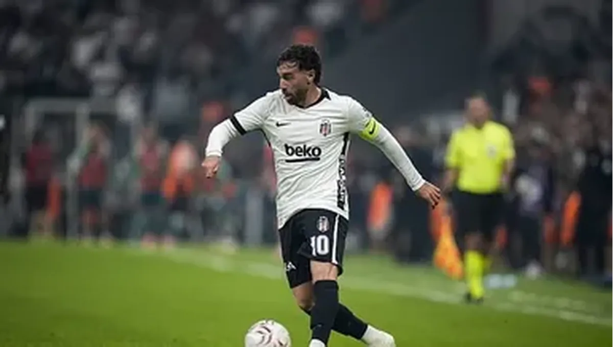 Beşiktaşlı Orkun Kökçü'nün Sağ Ayak Tabanında Yaralanma!