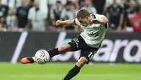 Beşiktaş'ta Leandro Trossard'ın Sakatlığı Endişe Yarattı