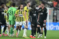 Beşiktaş, Fenerbahçe'yi Deplasmanda Ezip Geçti! Mükemmel Futboluyla Göz Doldurdu