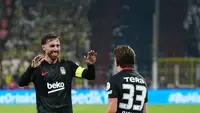 Trendyol Süper Lig'de Beşiktaş, Fenerbahçe'yi 2-1 Yenerek Galip Geldi Özet: Trendyol Süper Lig'in 4.