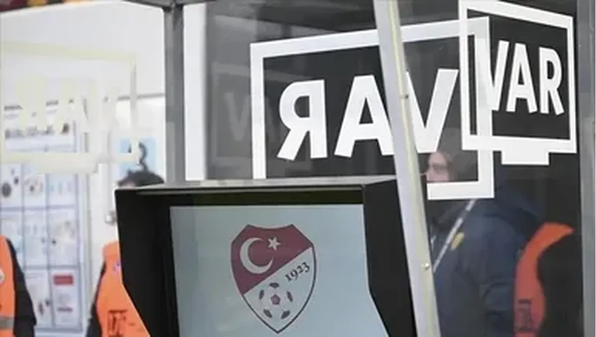 Trendyol Süper Lig'de 6. Haftanın Tartışmalı Anları Yayınlandı