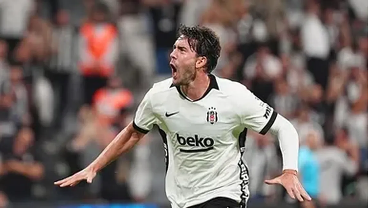 Dusan Vlahovic, Çorum FK'ya karşı muhteşem bir hat-trick yaptı Dusan Vlahovic, Çorum FK'ya karşı muhteşem bir hat-trick yaptı